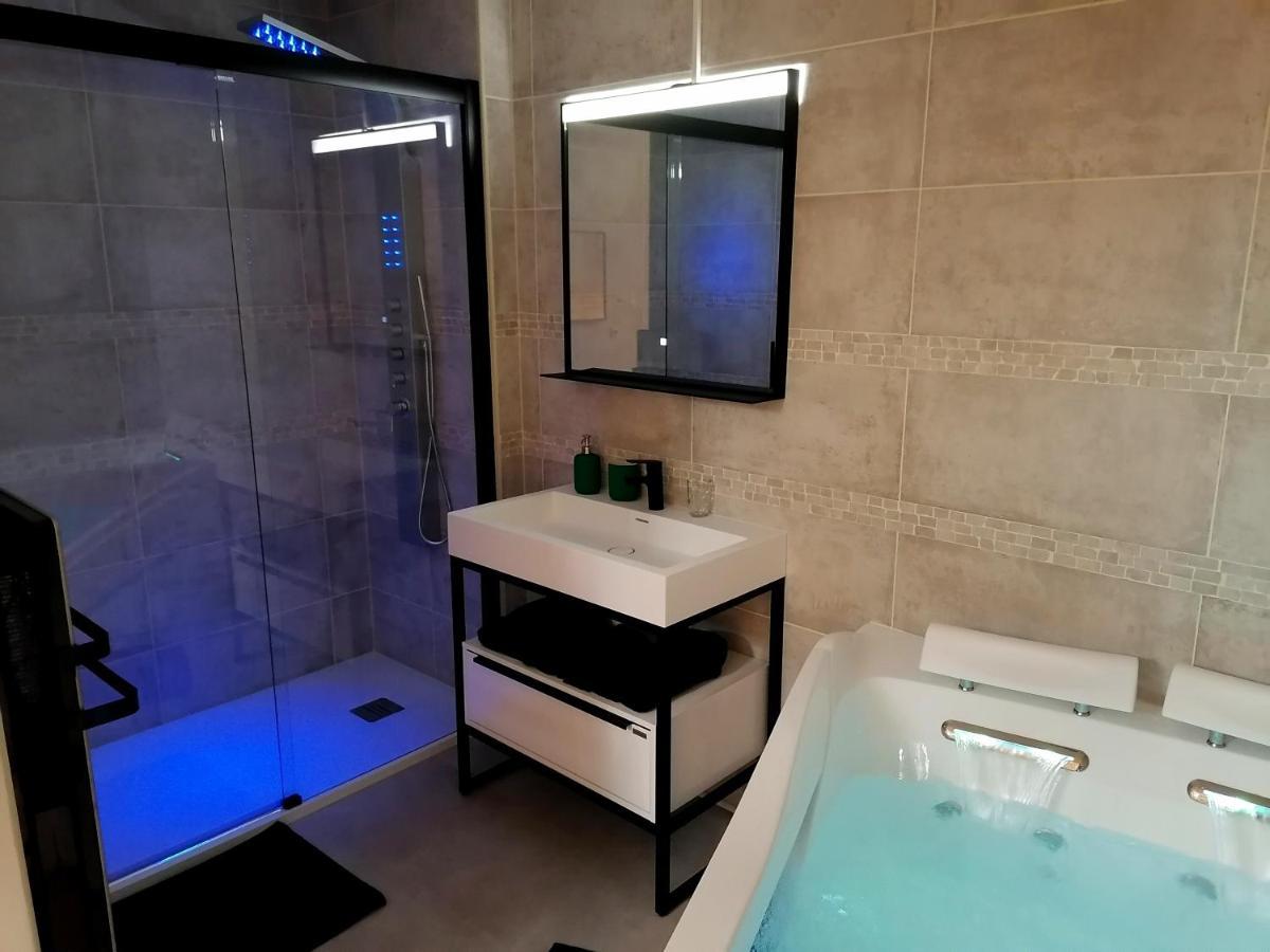 La Clef Des Bulles Appartement Épernay Buitenkant foto